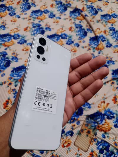 Infinix Hot 12