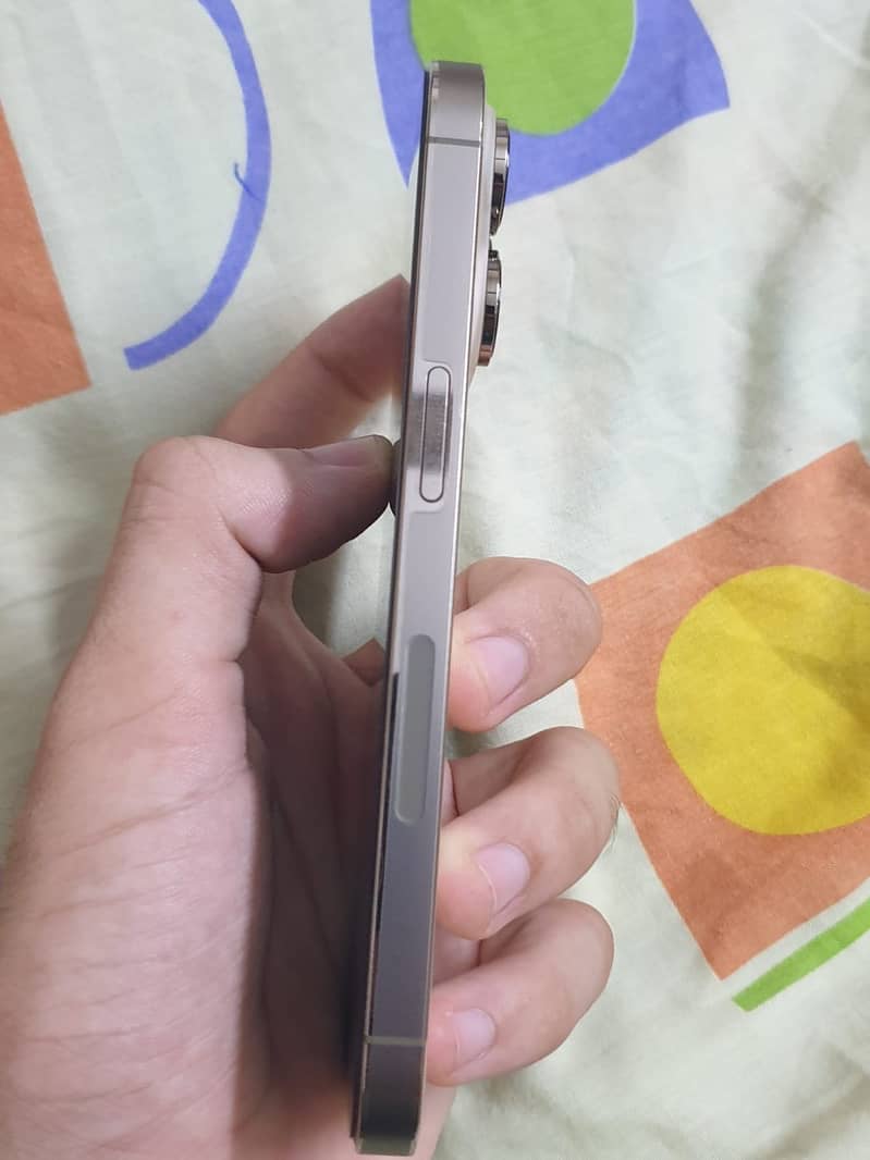 iPhone 14 Pro 3