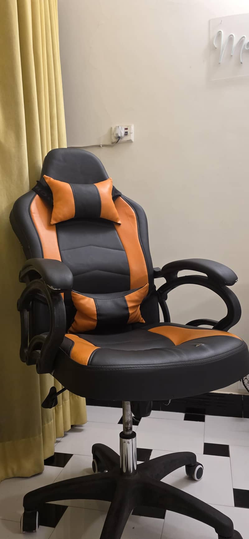 Study table & chair 0