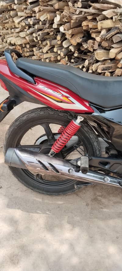 cb 125F Like new condition amazing and smooth drive