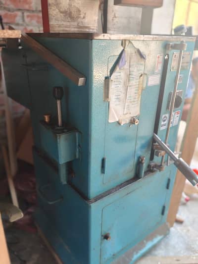 aluminum cutter machine