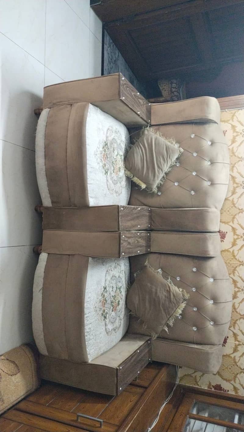 Sofa set good condition 0
