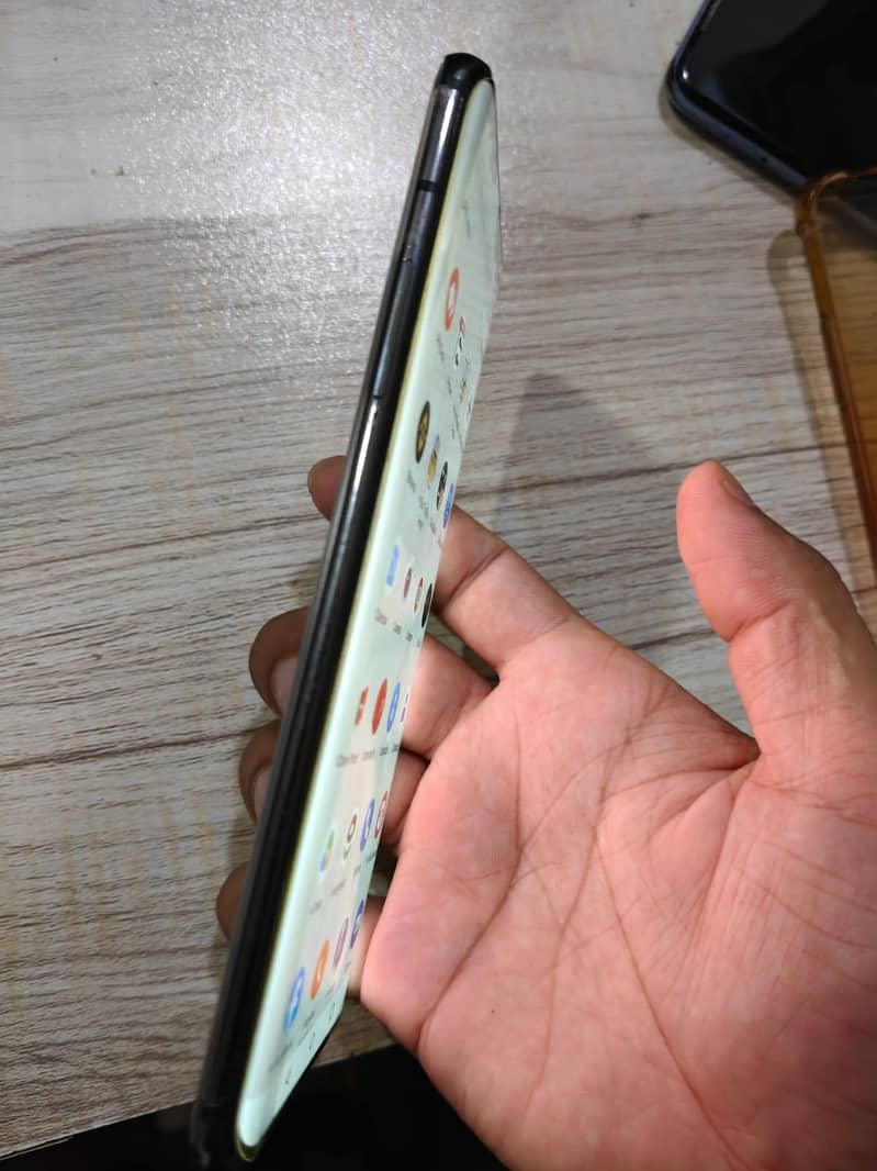 One Plus 7 Pro 1