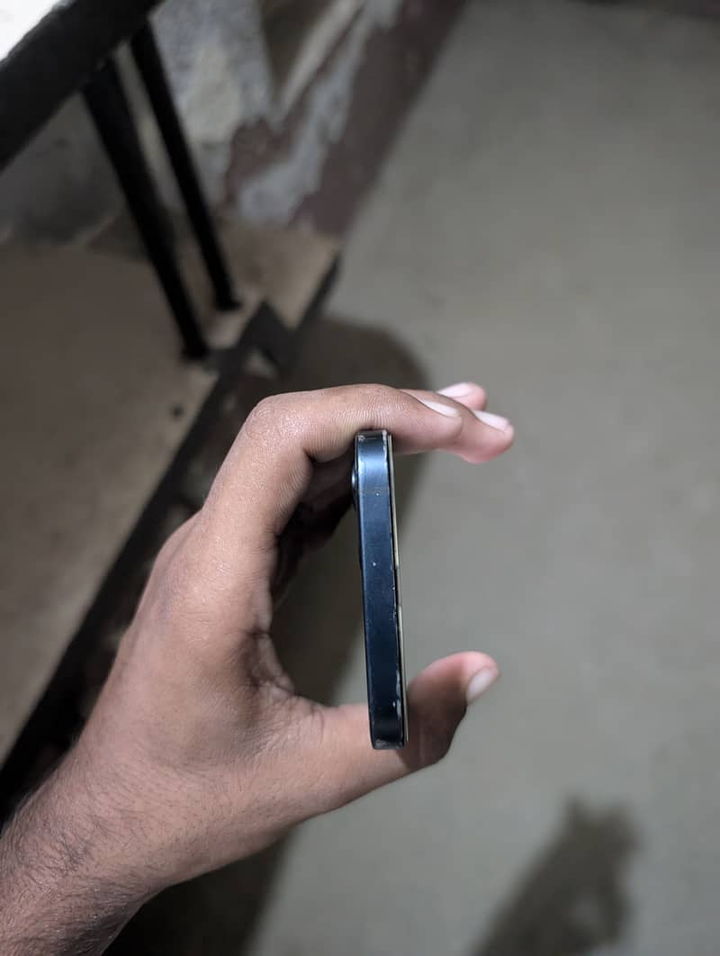 iPhone 12 2