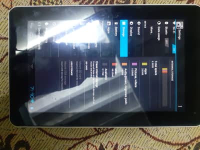Tablet 8GB Urgent sale 4 android version