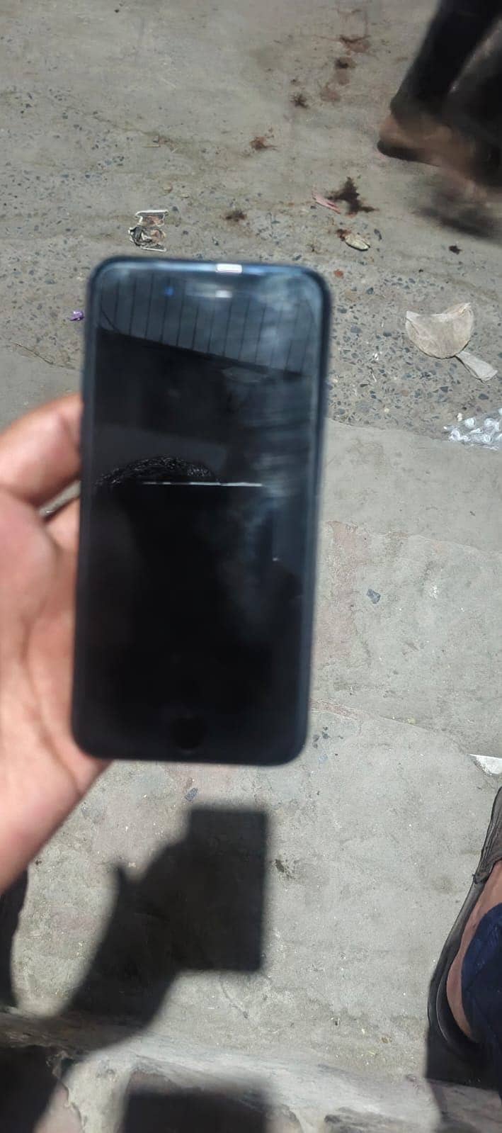 Apple iPhone 7 2