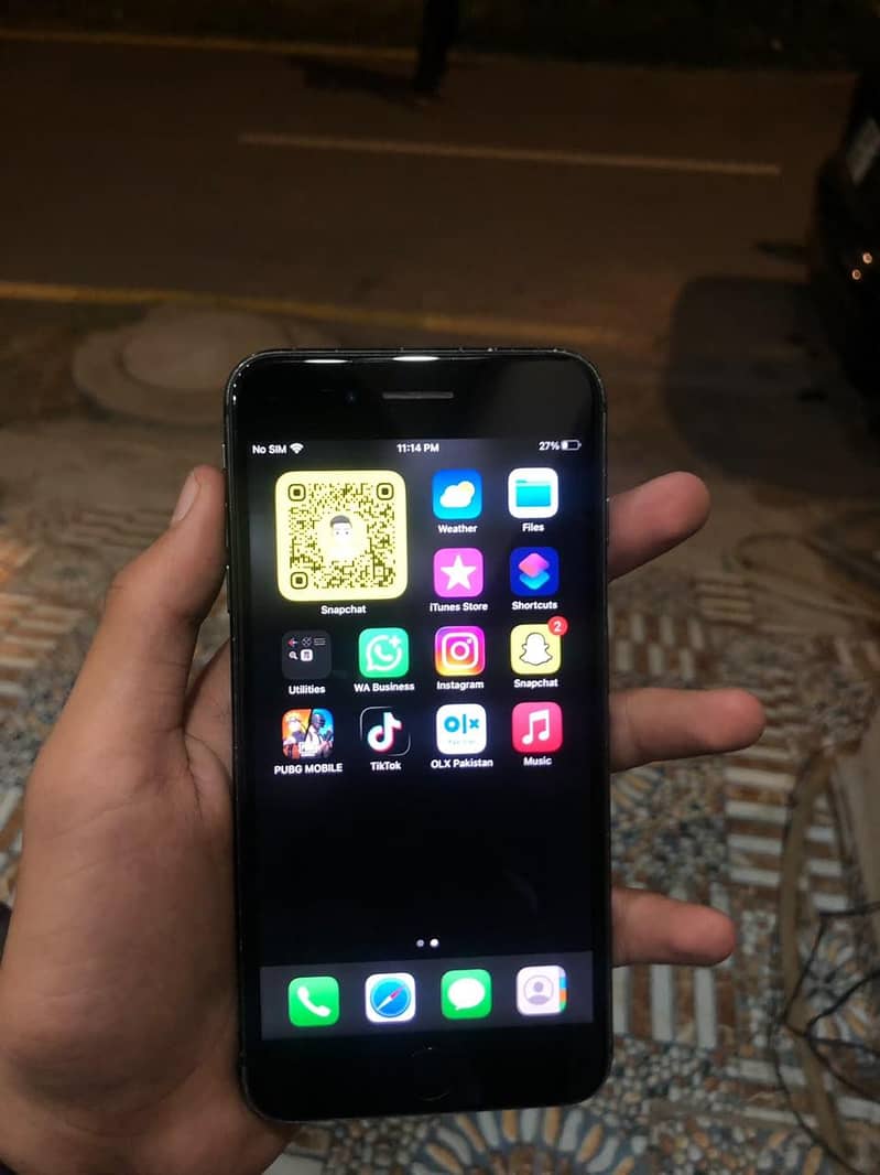 Apple iPhone 8 Plus 6