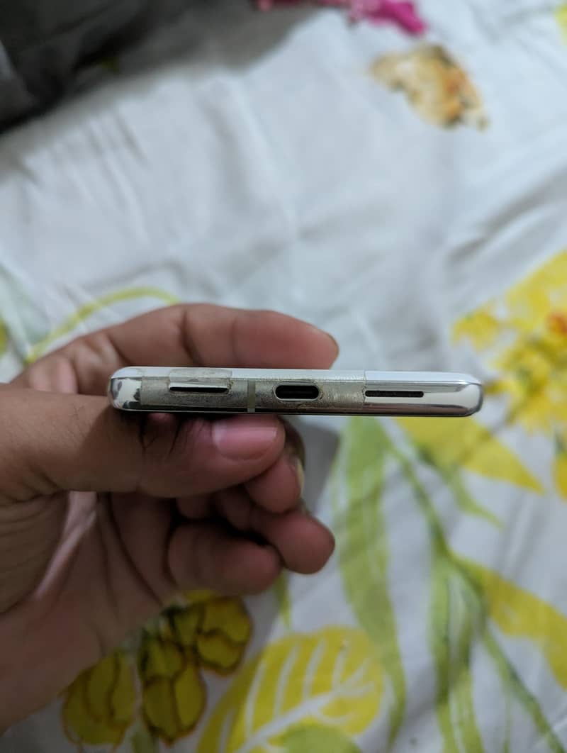 Google Pixel 7 Pro 6