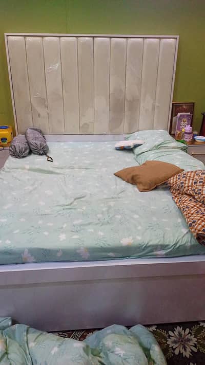 4 peice bedroom set