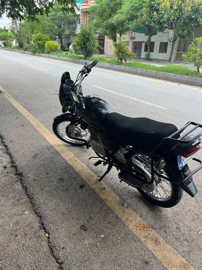 Suzuki GS 150