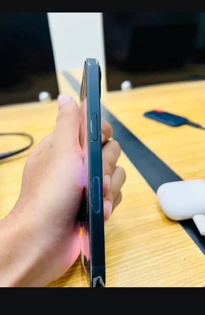 Apple iPhone 13 JV