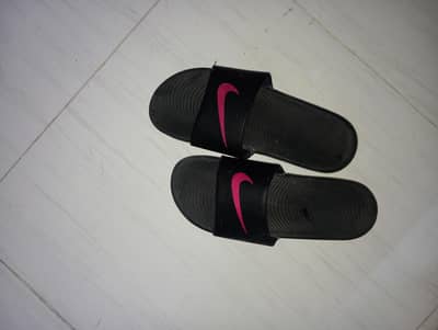 NIKE KAWA SLIDES