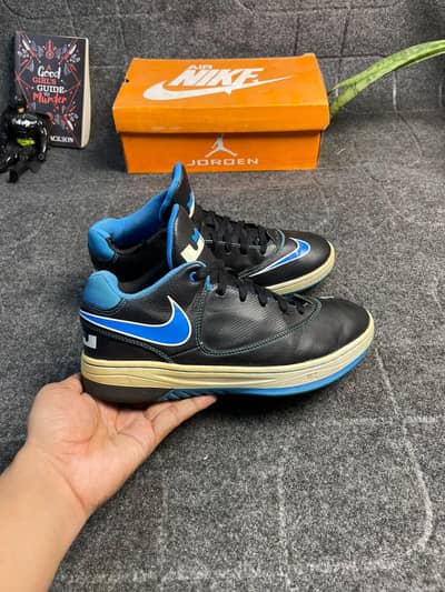Nike original premium sneaker | Size 41 | Extremely Rare |