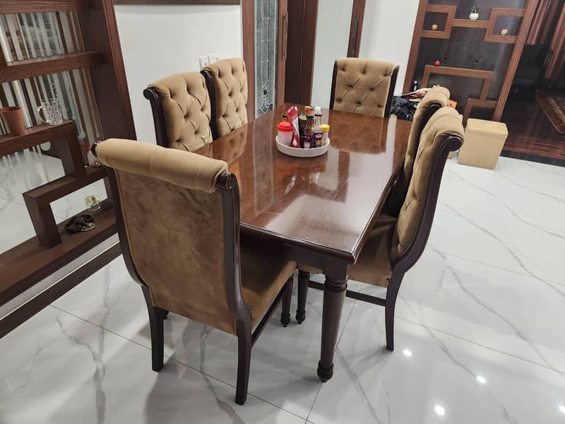 Dining Table With 6 Chairs 0