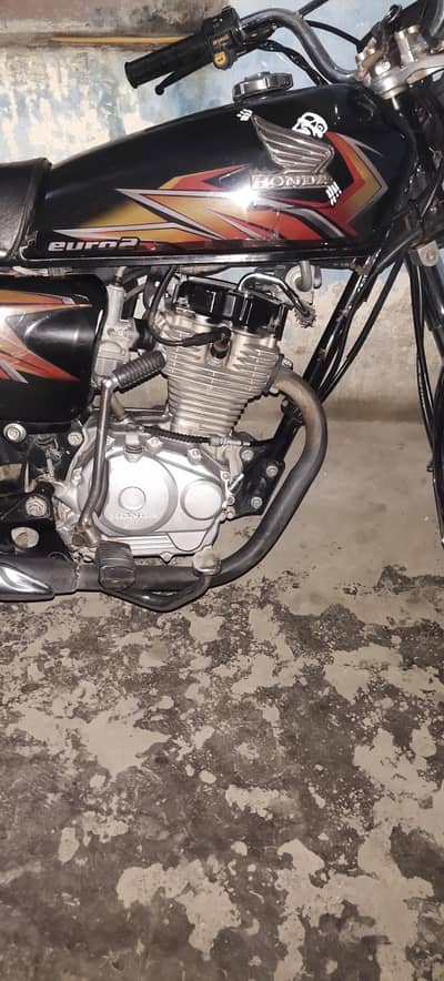 125 Honda four sell 135 hazar