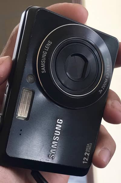 Samsung ES60 Digital Camera