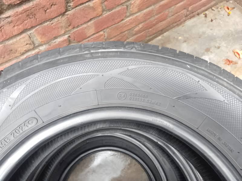 4 tyres 0