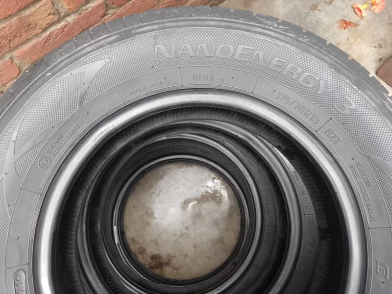 4 tyres 3