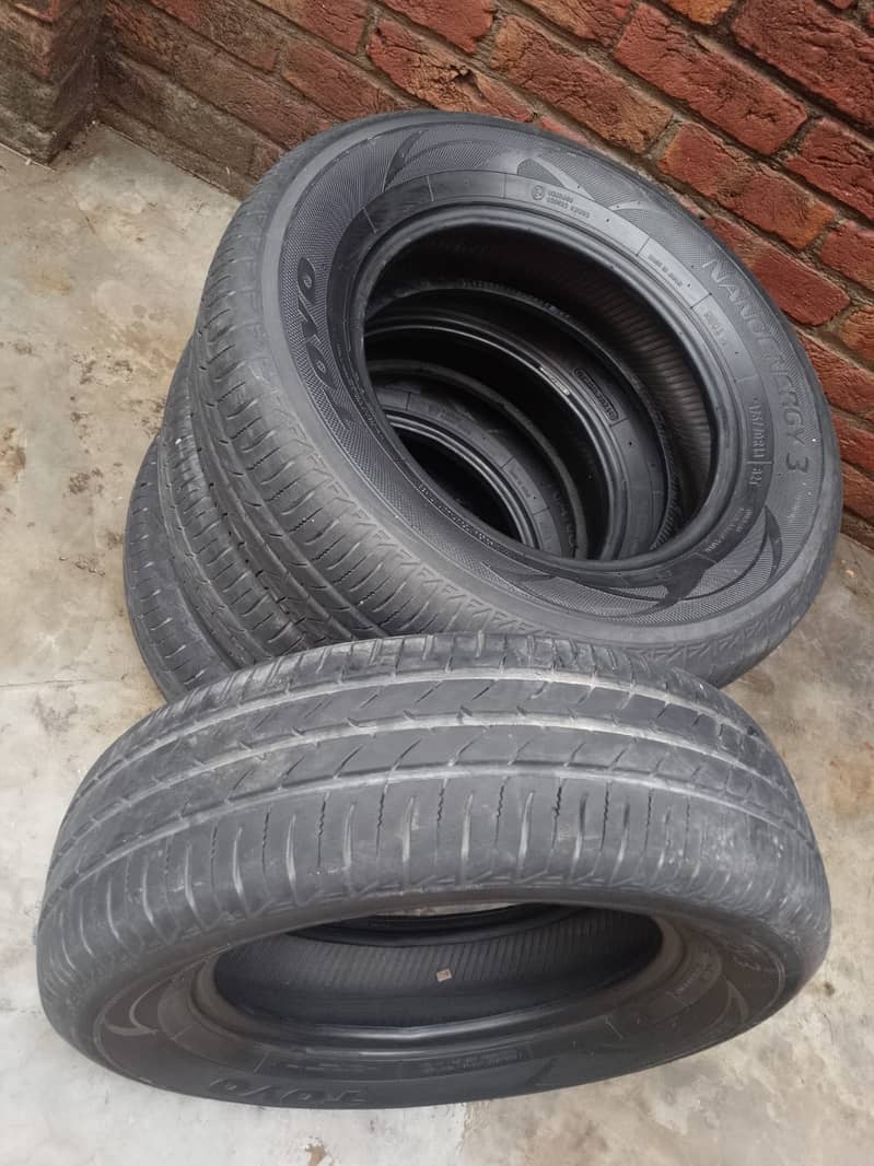 4 tyres 4