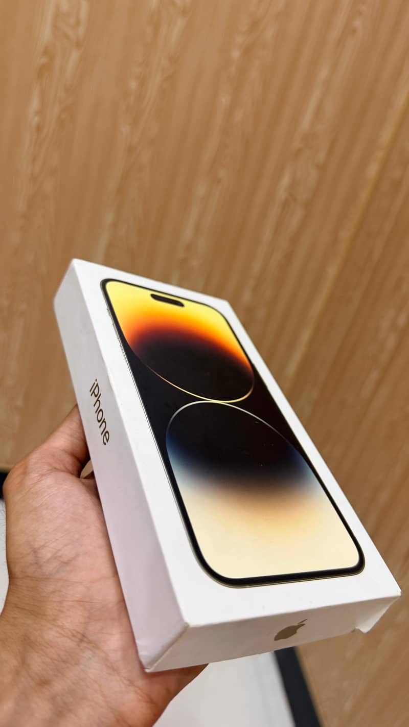 Apple iPhone 14 Pro Max 8