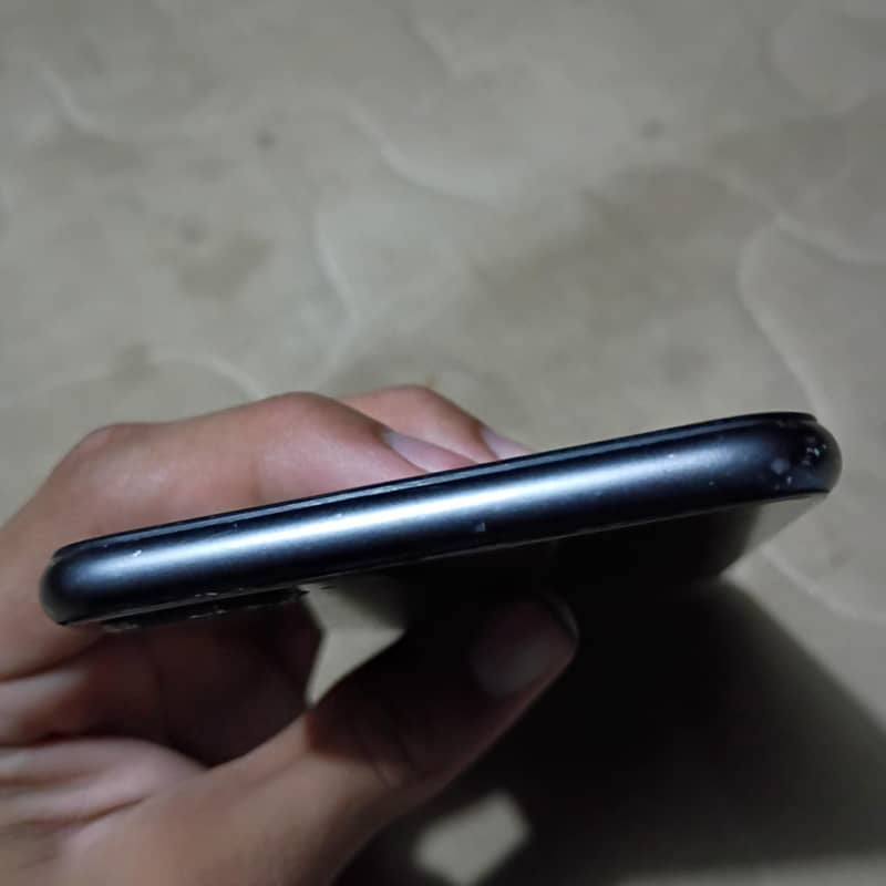 Apple iPhone 8 Plus 4