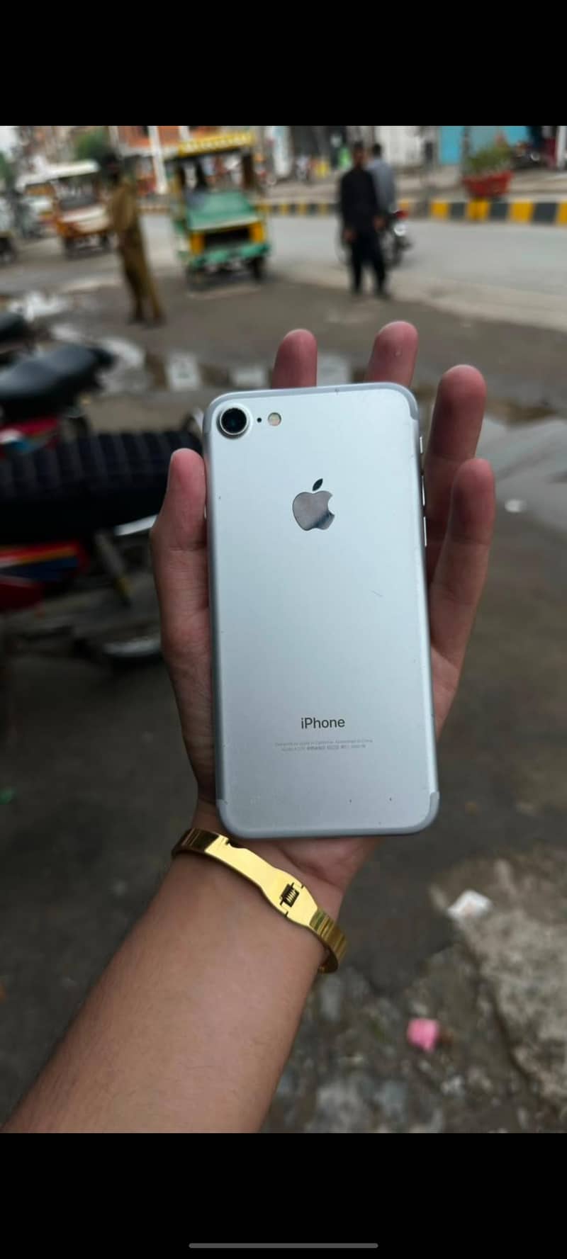 Apple iPhone 7 10