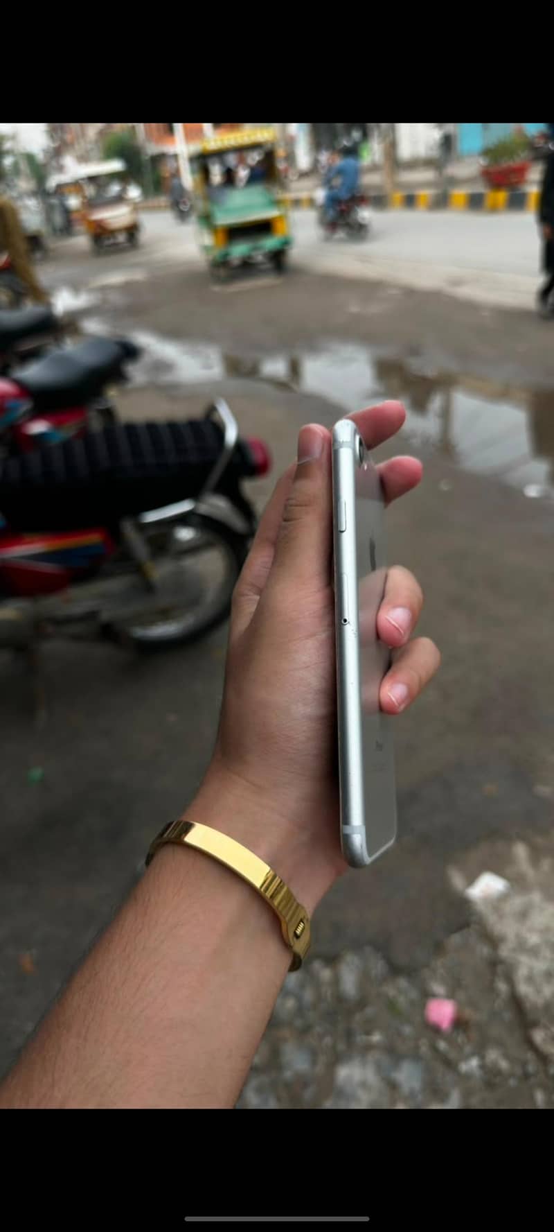 Apple iPhone 7 11