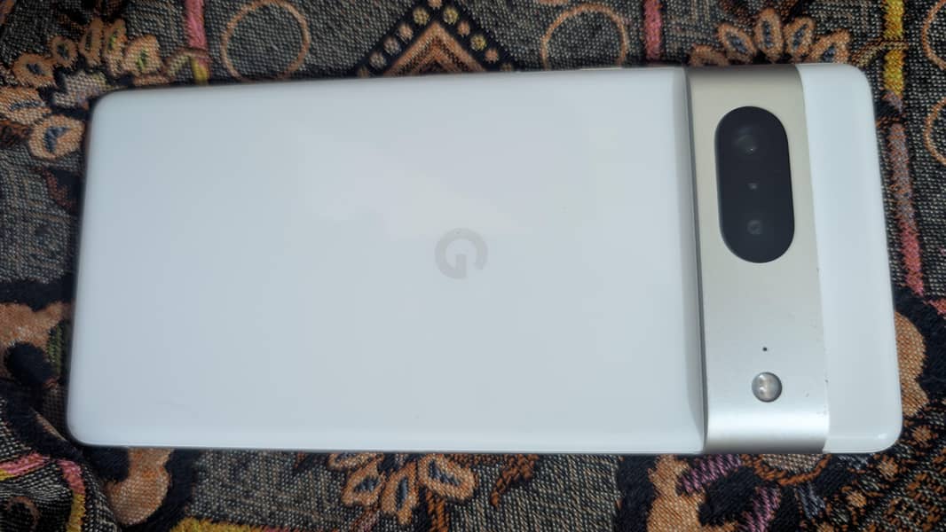 Google Pixel 7 4