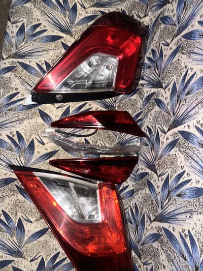 Civic 2020 model back lights and trunk light available