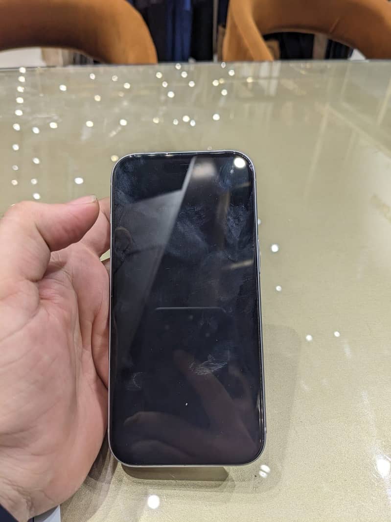 Apple iPhone 15 2