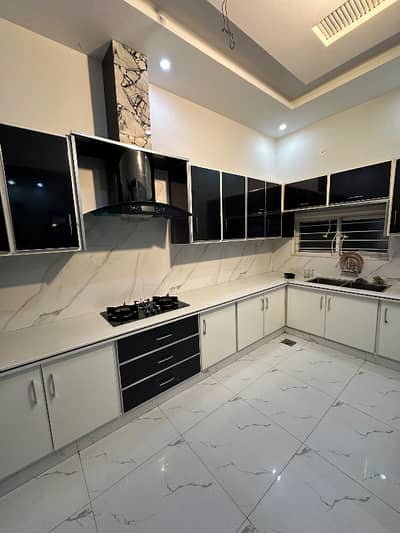BRAND NEW FURNISHED PORTION FOR RENT