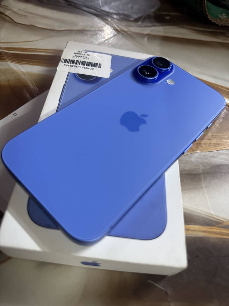 Apple iPhone 16 4