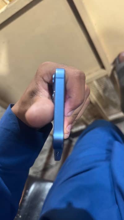 Apple iPhone 13 128