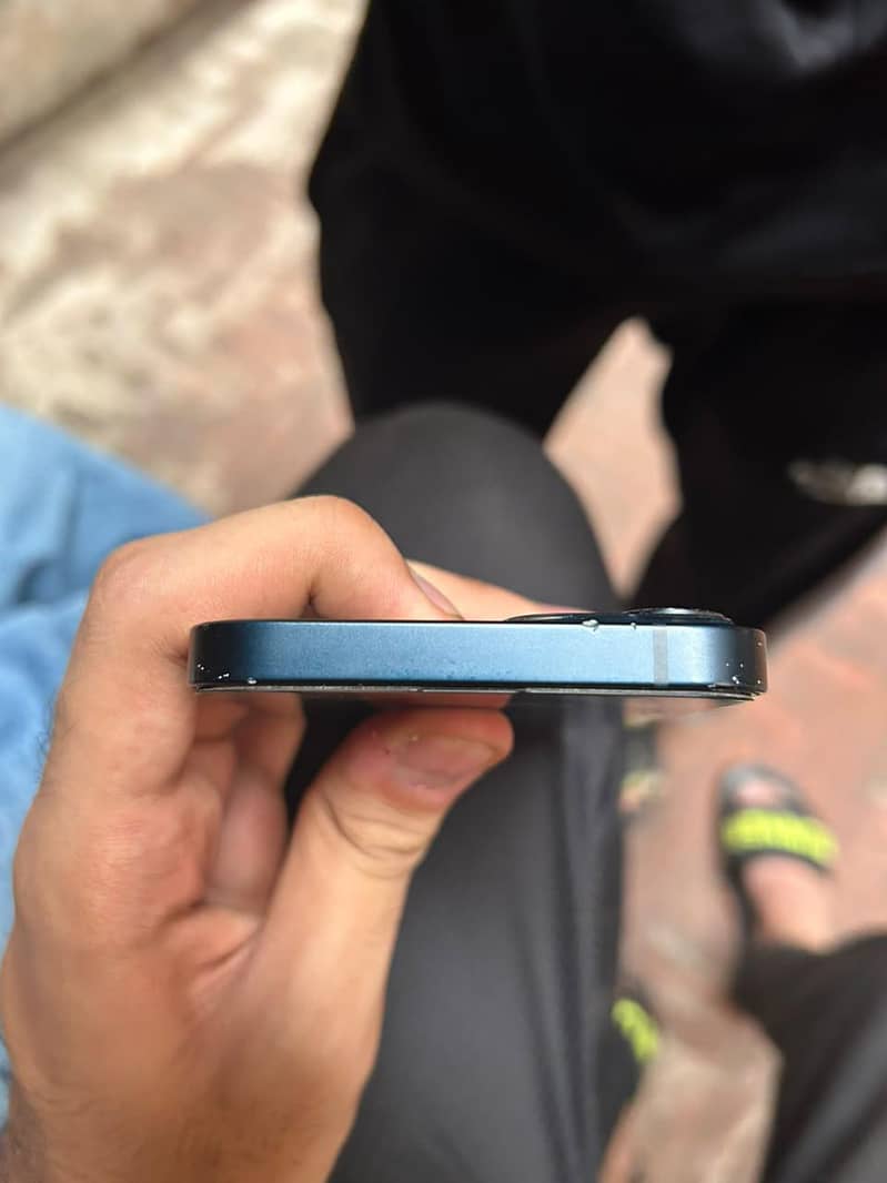 iphone 13 4