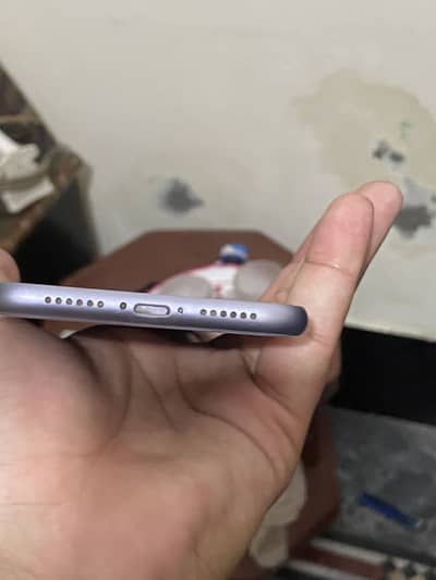 iPhone 11 100 % original body