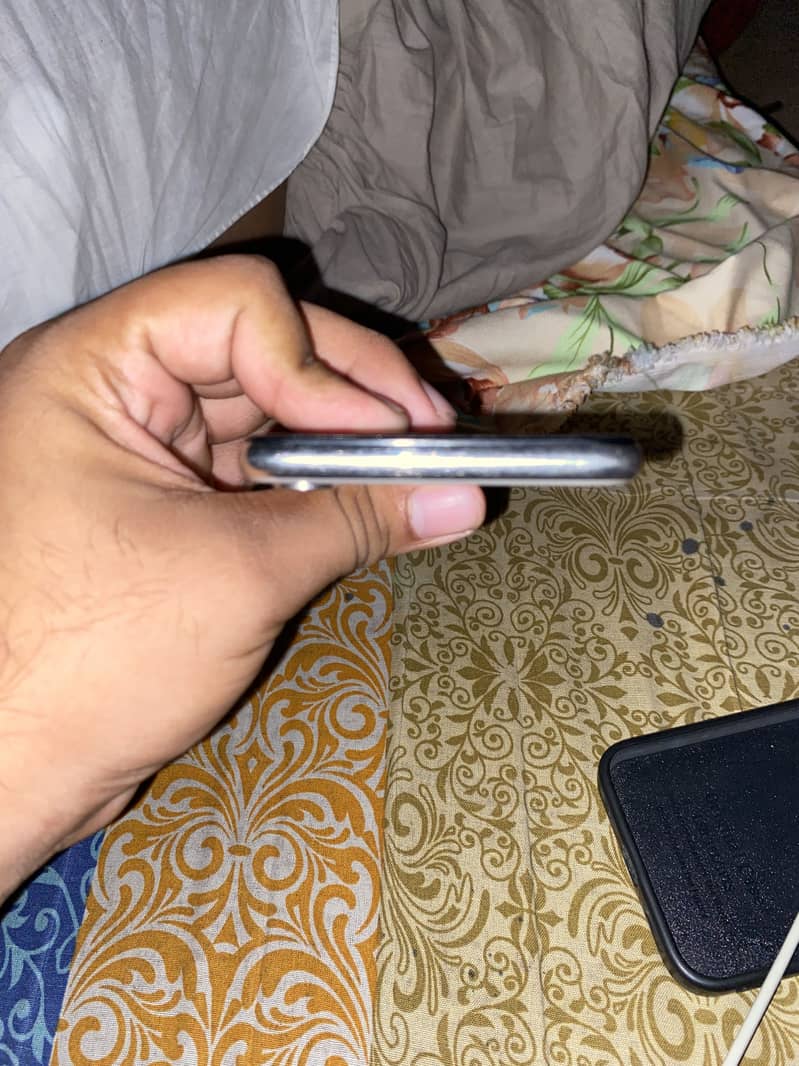 Apple iPhone X 2