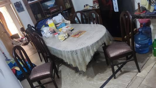 8 chairs Dinning table in Sheeshamwood on urgent sale