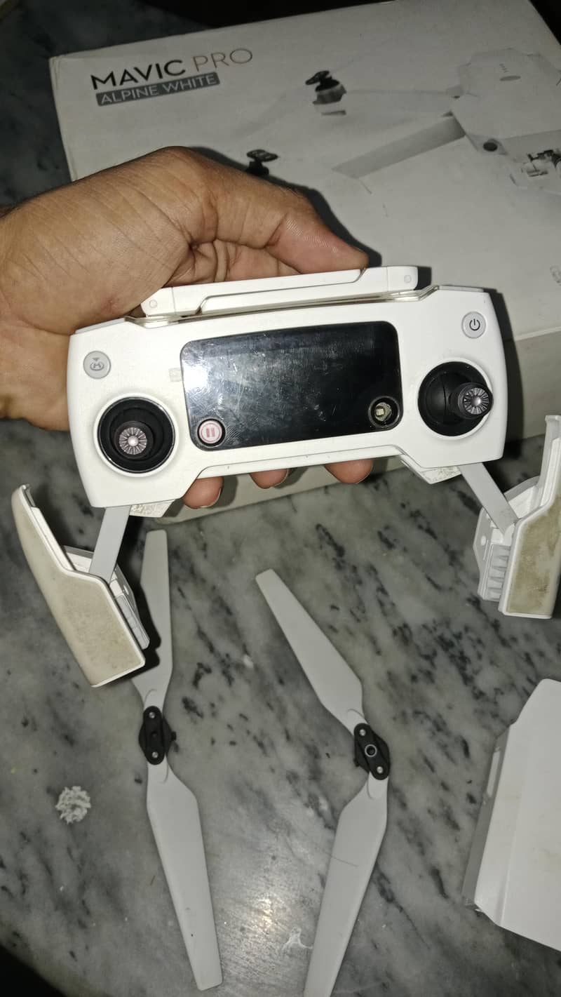 DJI Mavic Pro 6