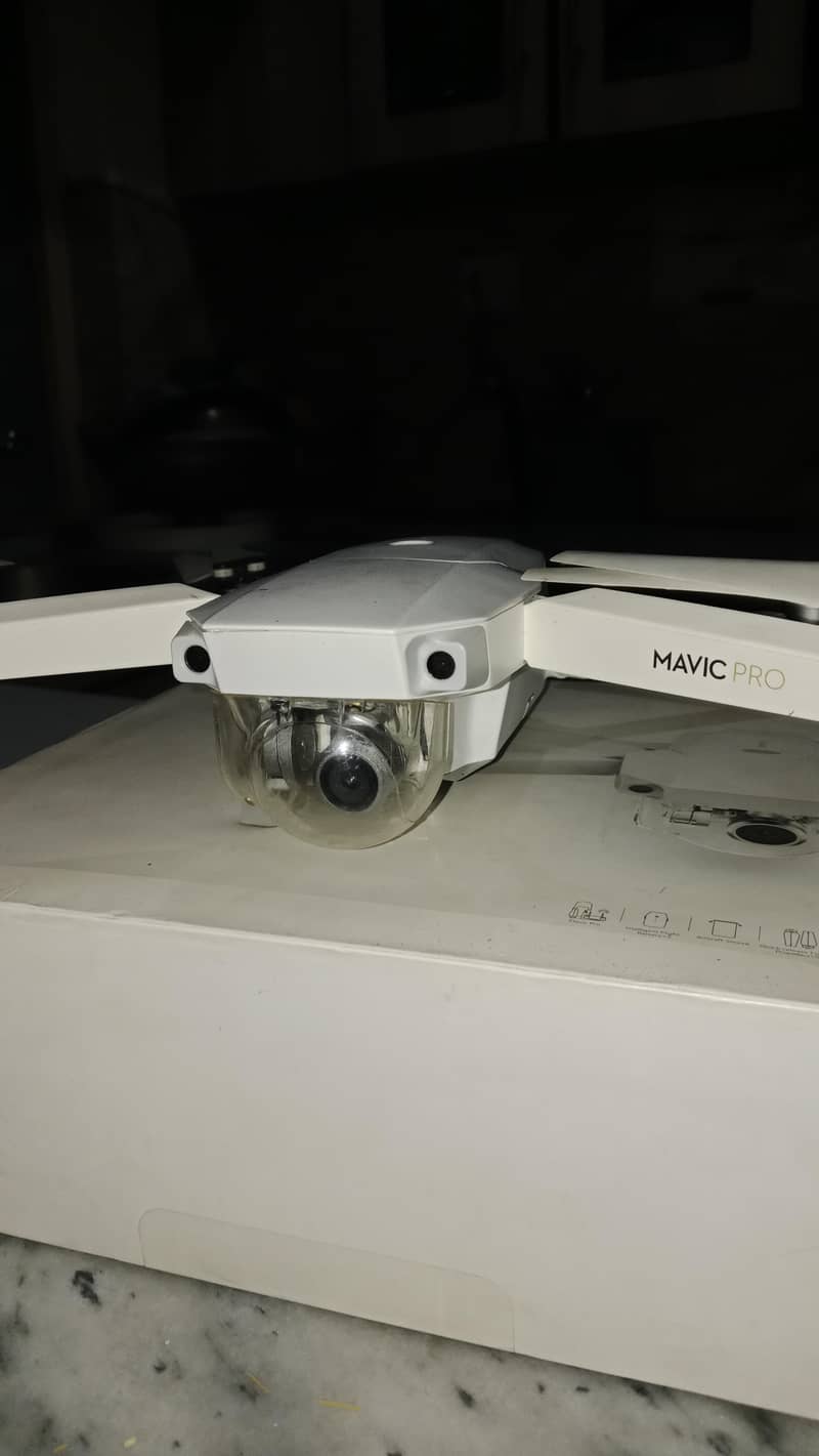 DJI Mavic Pro 9