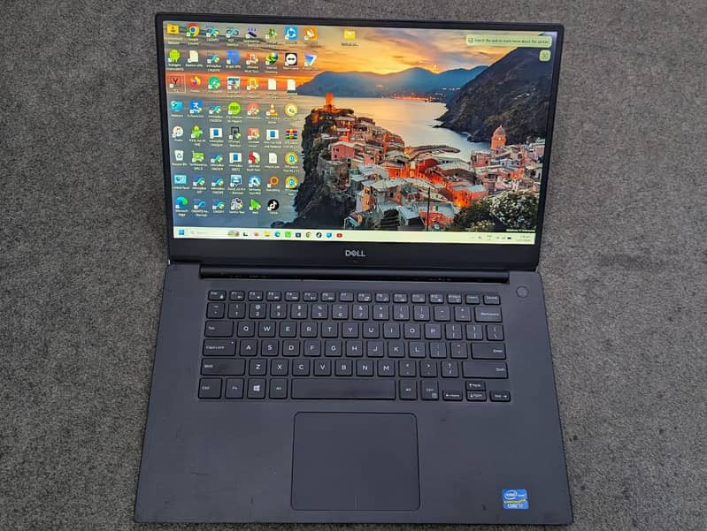 Dell Precision 5530 0