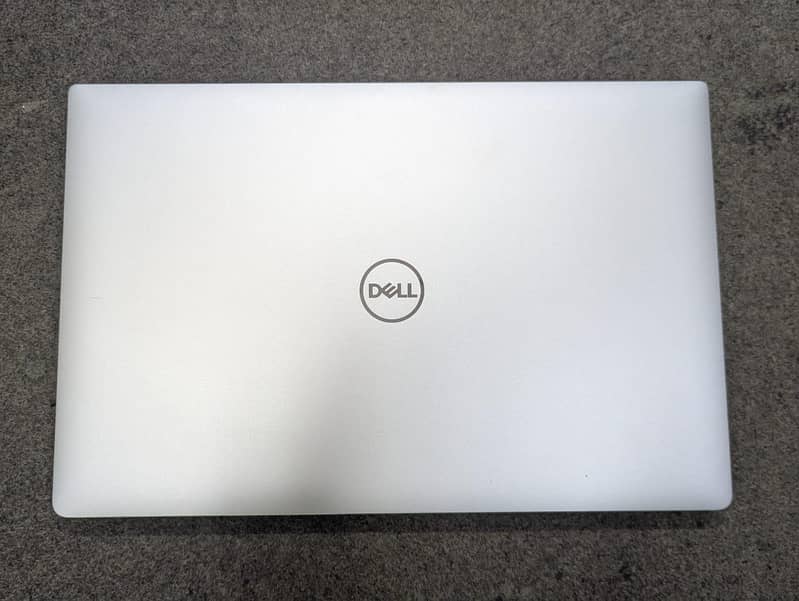 Dell Precision 5530 7