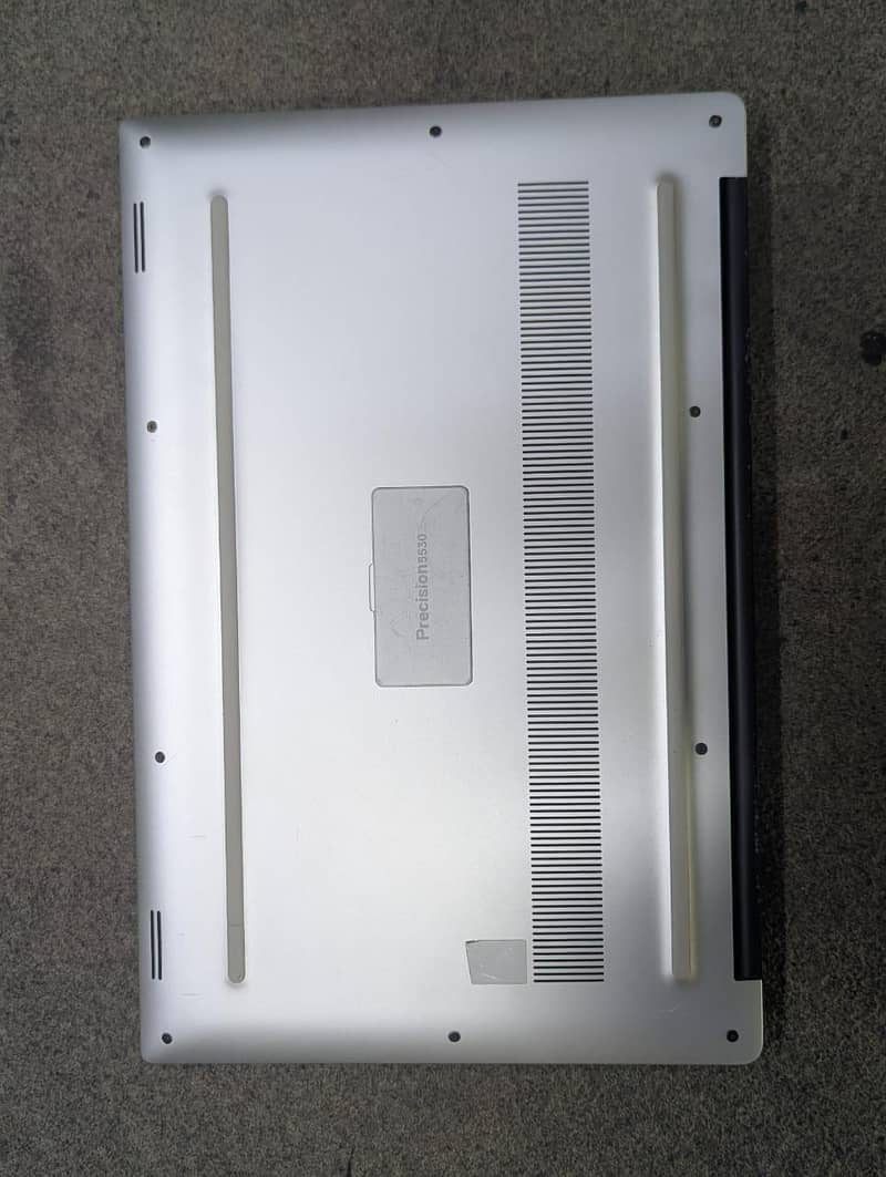 Dell Precision 5530 8