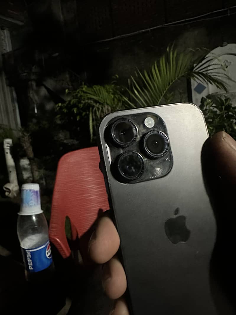 Apple iPhone 14 Pro 2