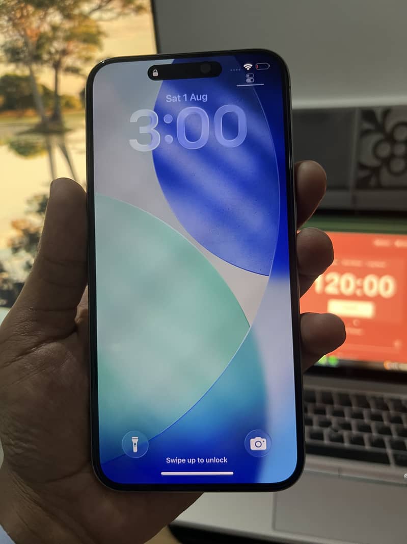 Apple iPhone 15 Pro Max 1