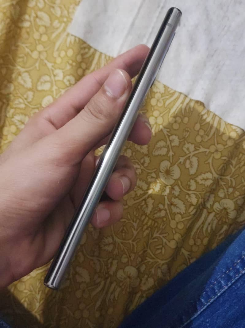 Samsung Mobile Note 10 4