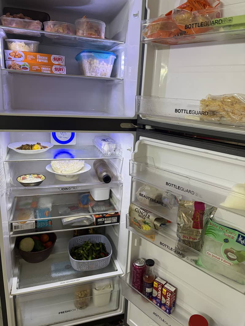 Refrigerator 5
