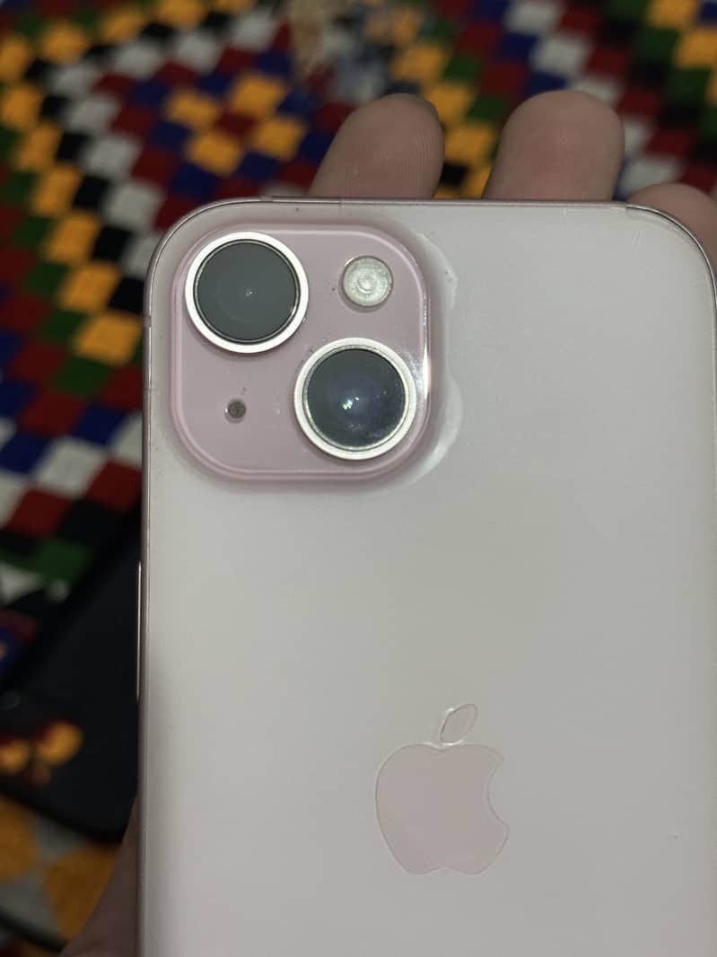 Apple iPhone 15 2
