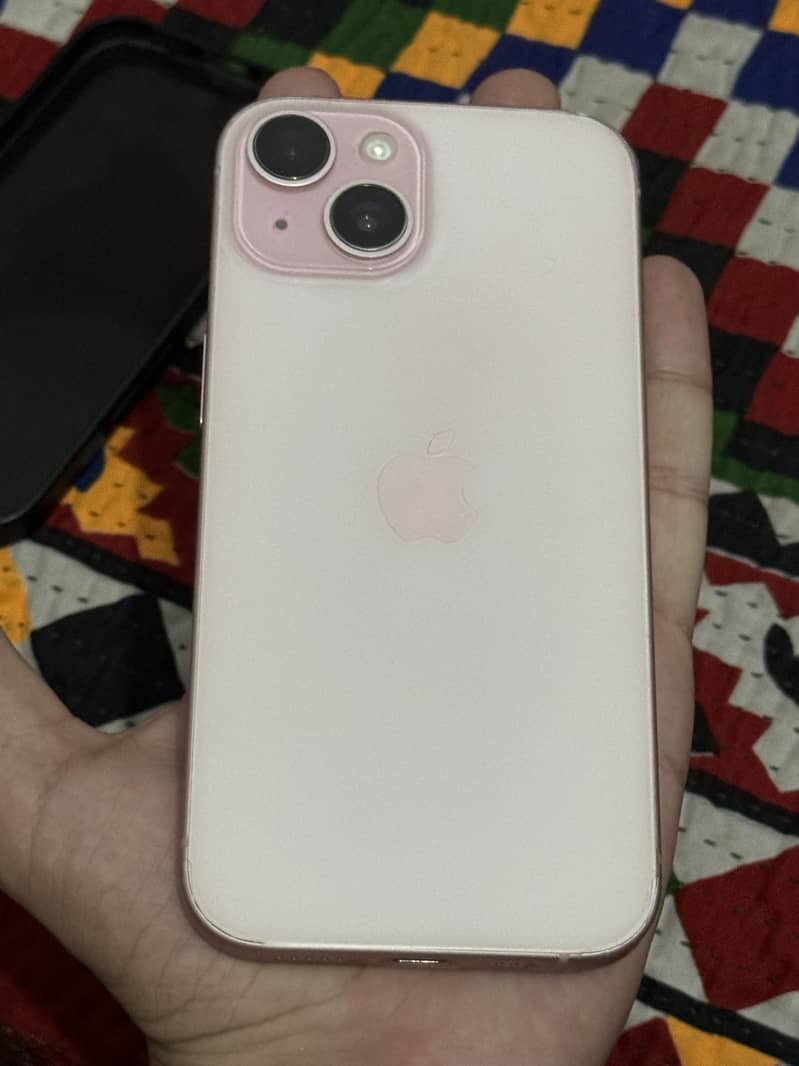 Apple iPhone 15 5
