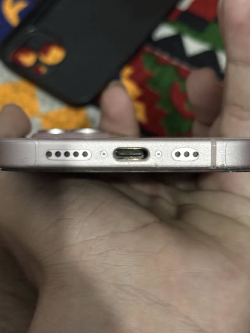 Apple iPhone 15 8