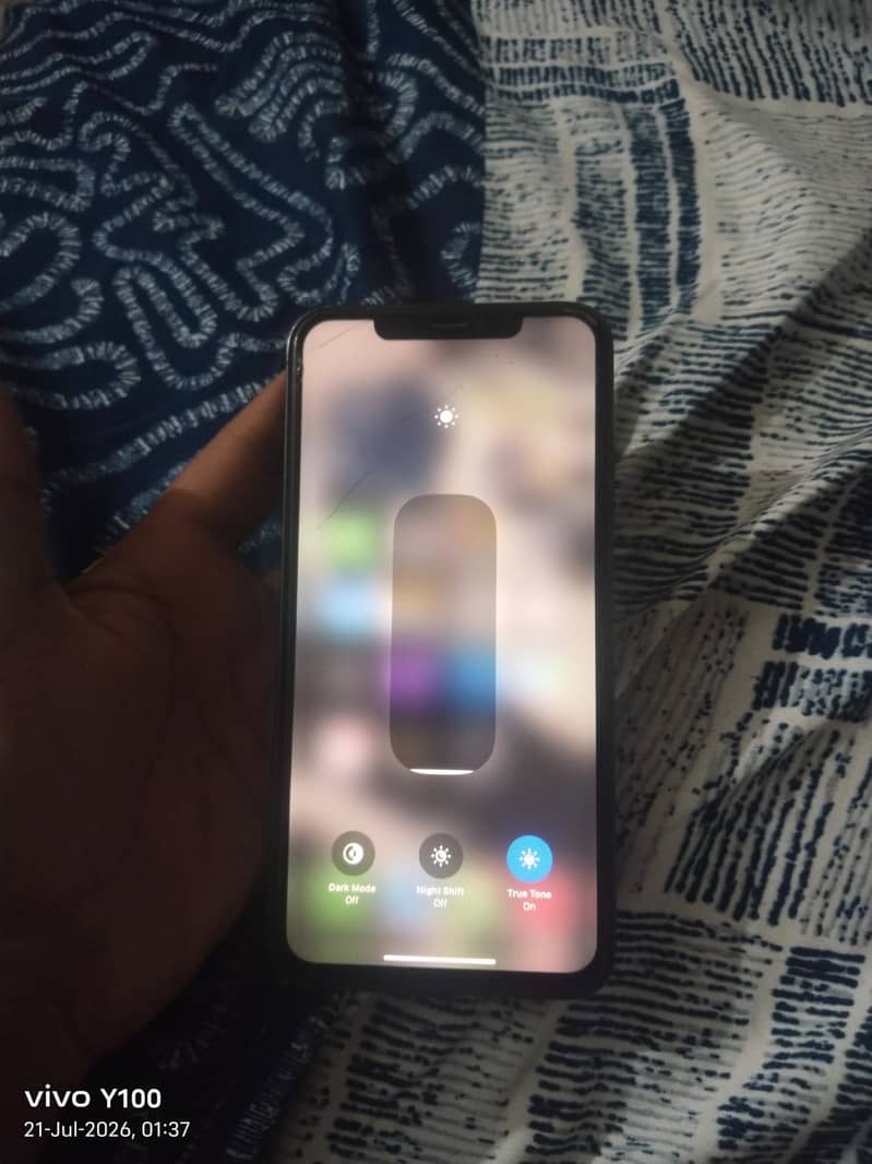 Apple iPhone XS Max 2